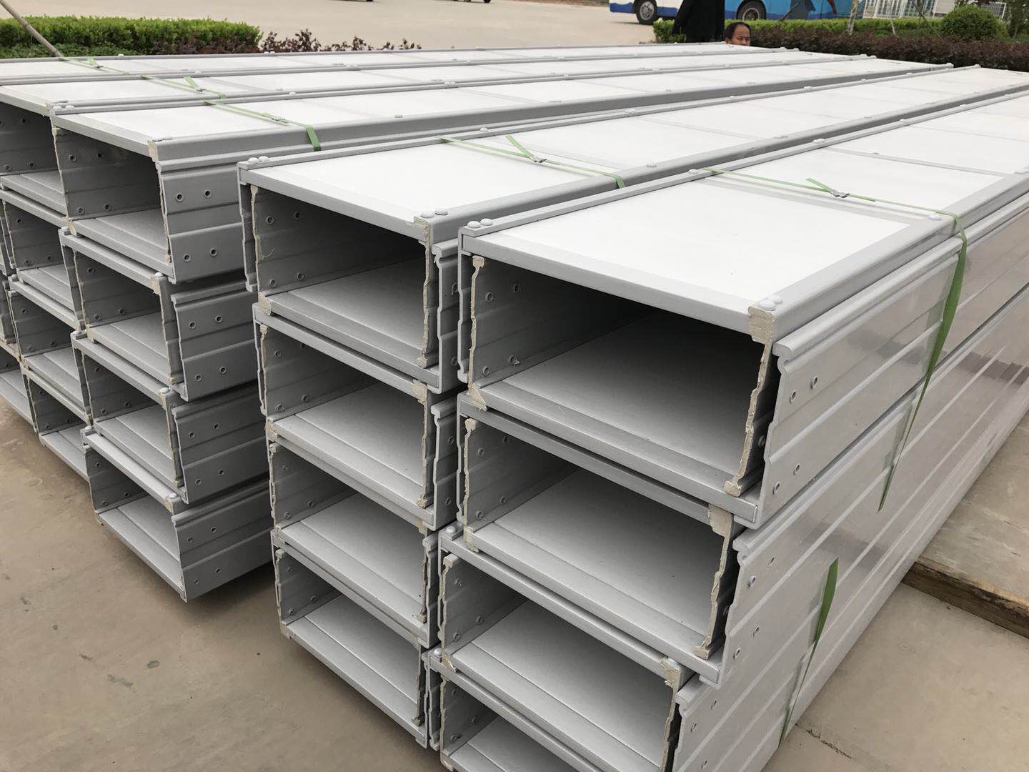 高分（fèn）子（zǐ）電纜橋架